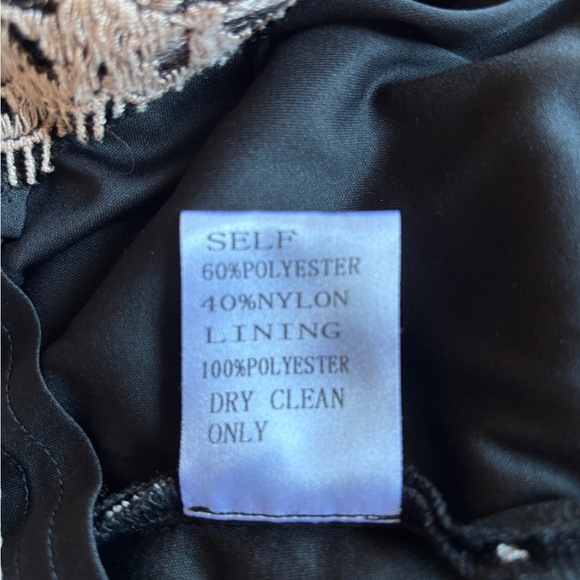 Tadashi Shoji Black and Ecru  Sleeveless Dress 14 - Picture 9 of 9